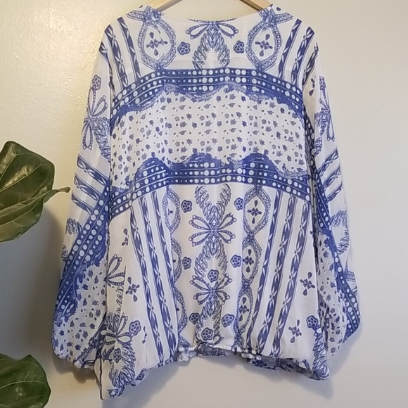 Spring Time Top - Picture 2 of 3